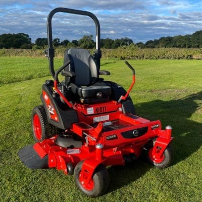 Kioti Tractors And Zero Turns For Sale | Middlewich Machinery Kioti zero turn zxc48 / zxc54 front side view