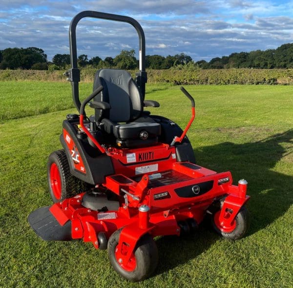Kioti zero turn zxc48 / zxc54 front side view