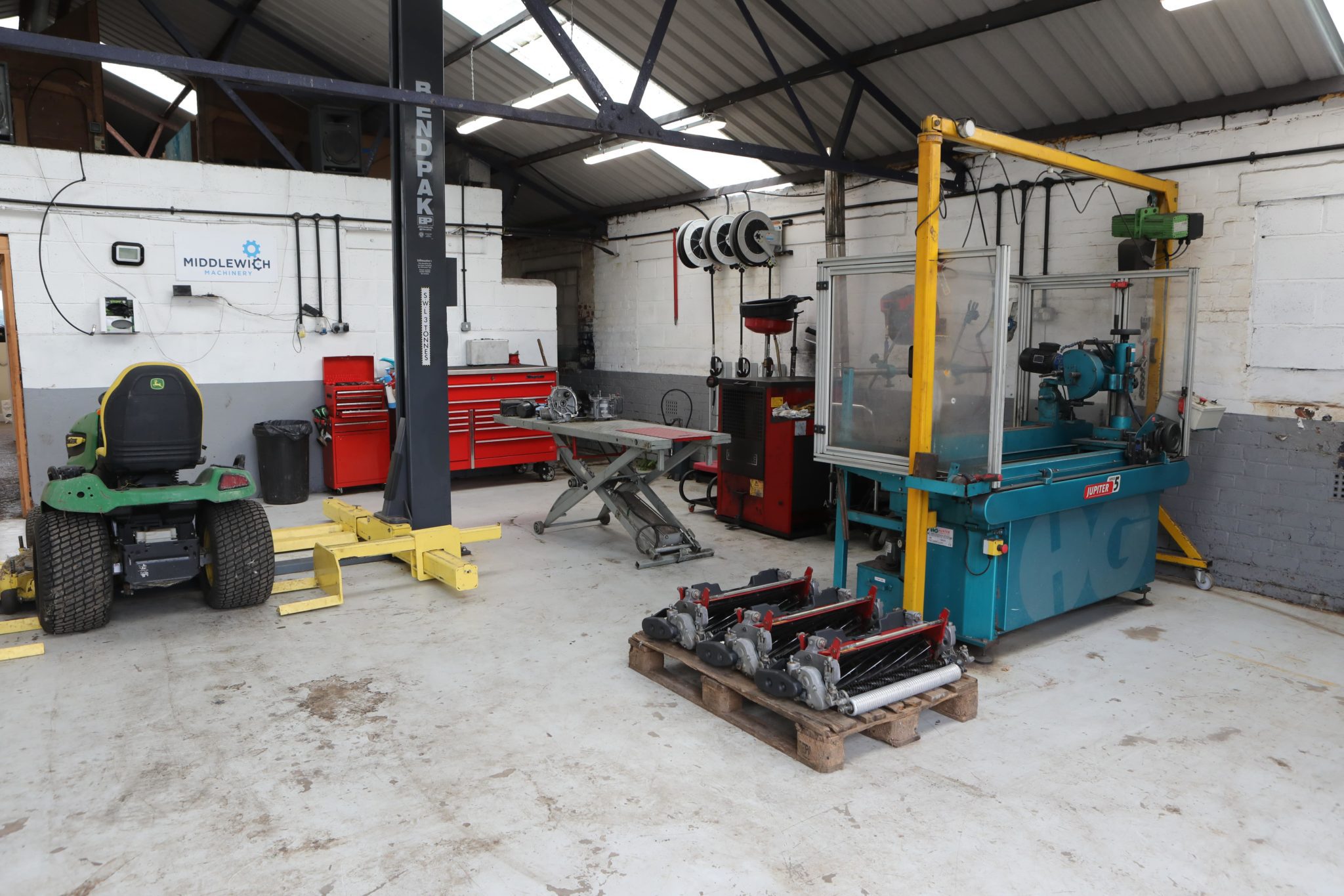 Grounds Care Machinery Servicing, Repairs &Amp; Parts | Middlewich Machinery Middlewich-machinery-workshop