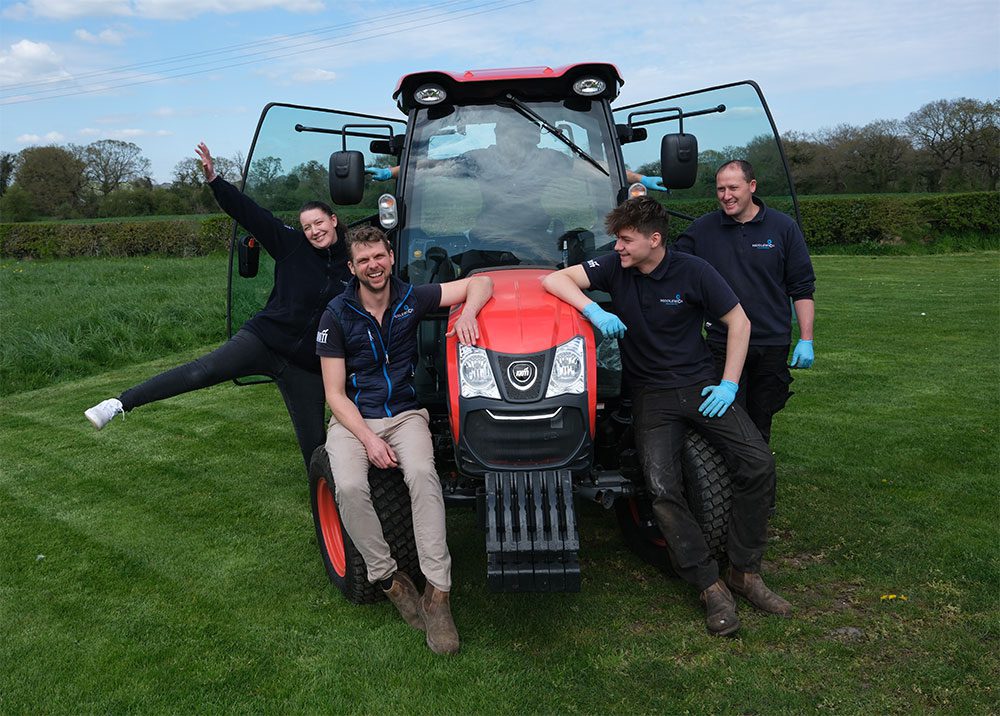 About Middlewich Machinery | Middlewich Machinery Peter hough with the team