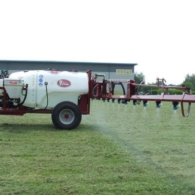 Team fairway sprayer