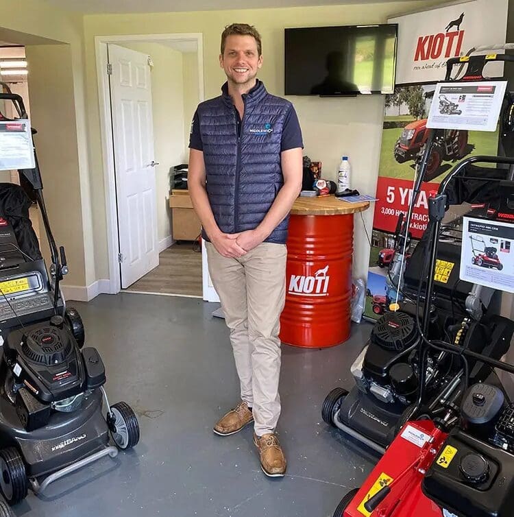 Grounds care machinery servicing, repairs & parts | middlewich machinery